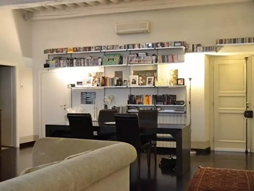 Immagine 3 di Appartamento in vendita  in via vittorio emanule 33 a Camaiore