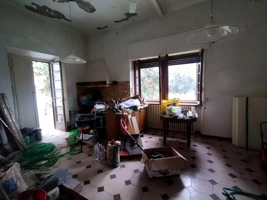 Immagine 13 di Villa in vendita  in via ugo foscolo 85 a Camaiore