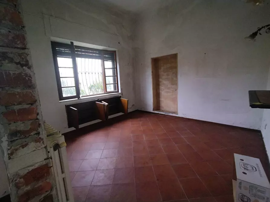 Immagine 15 di Villa in vendita  in via ugo foscolo 85 a Camaiore