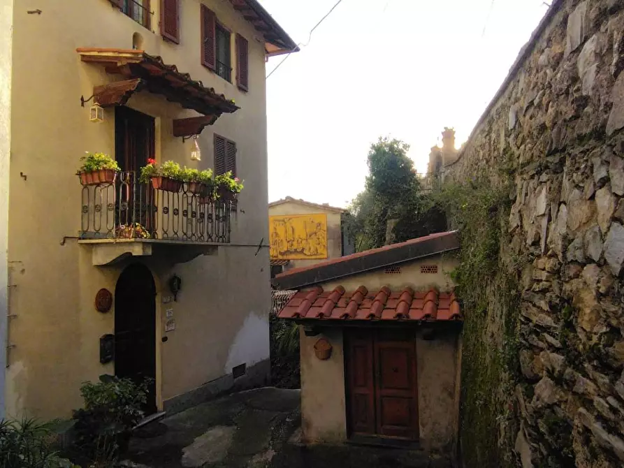 Immagine 4 di Casa indipendente in vendita  in via nuova 3111 a Camaiore