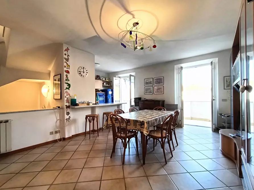 Immagine 2 di Appartamento in vendita  in via da palestrina 33 a Viareggio