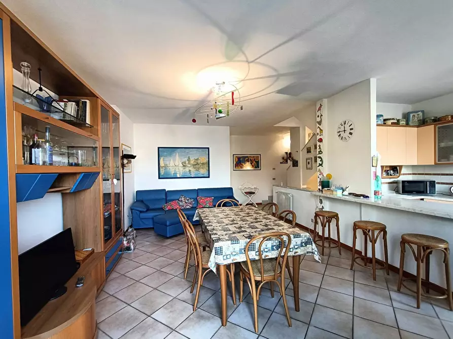 Immagine 4 di Appartamento in vendita  in via da palestrina 33 a Viareggio