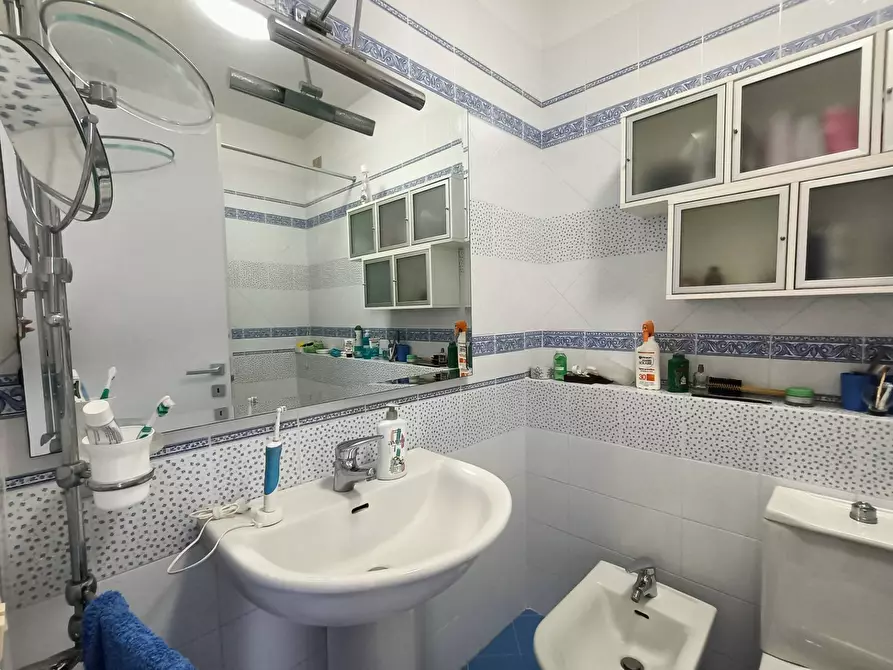 Immagine 14 di Appartamento in vendita  in via da palestrina 33 a Viareggio