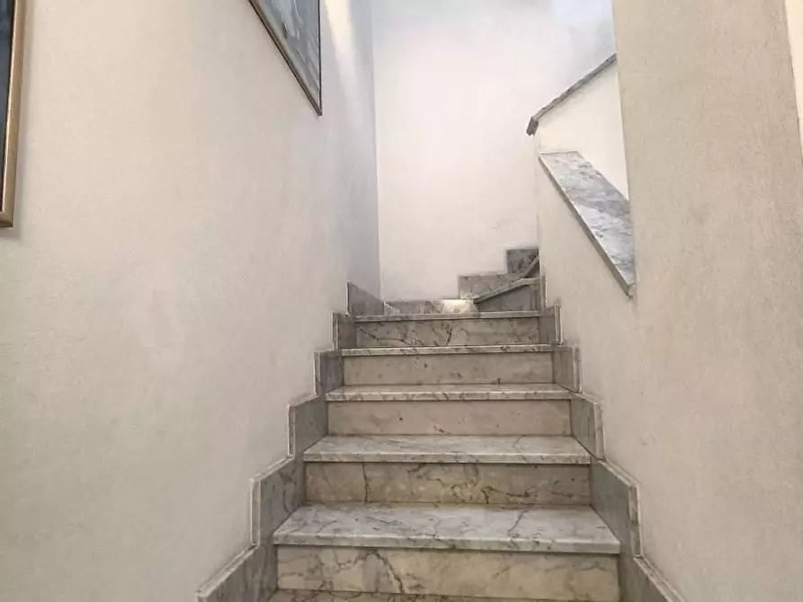 Immagine 26 di Appartamento in vendita  in via da palestrina 33 a Viareggio
