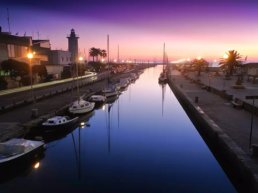 Immagine 4 di Appartamento in vendita  in via palestrina 55 a Viareggio