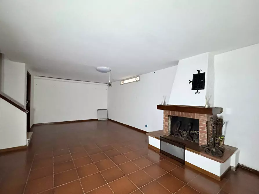 Immagine 21 di Villa in vendita  in via Marconi 350 a Viareggio