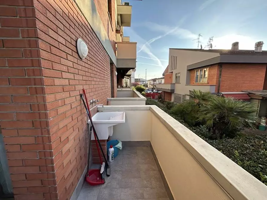 Immagine 20 di Appartamento in vendita  in via monte gabberi 1 a Viareggio