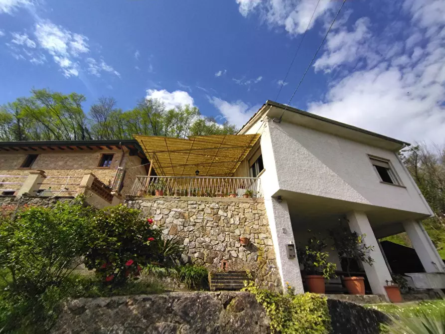 Immagine 7 di Villa in vendita  in via dei lemmetti 3 a Camaiore