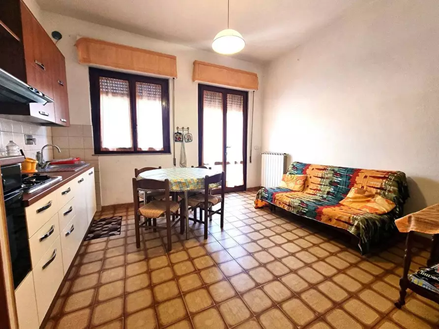 Immagine 7 di Appartamento in vendita  in via pisacane 95 a Viareggio