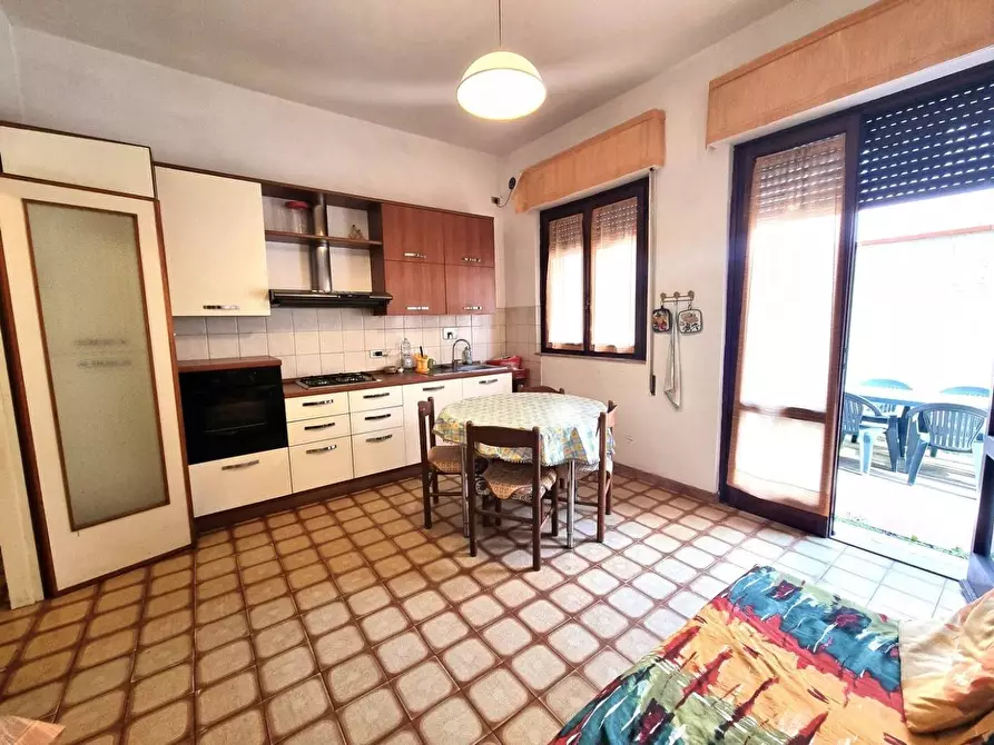 Immagine 9 di Appartamento in vendita  in via pisacane 95 a Viareggio