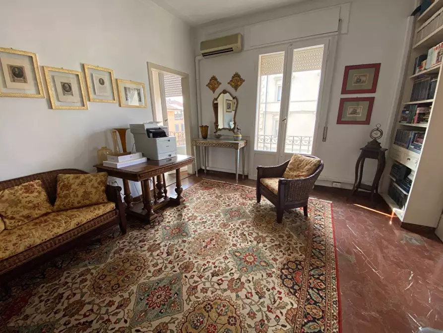 Immagine 13 di Appartamento in vendita  in viale carducci 28 a Viareggio