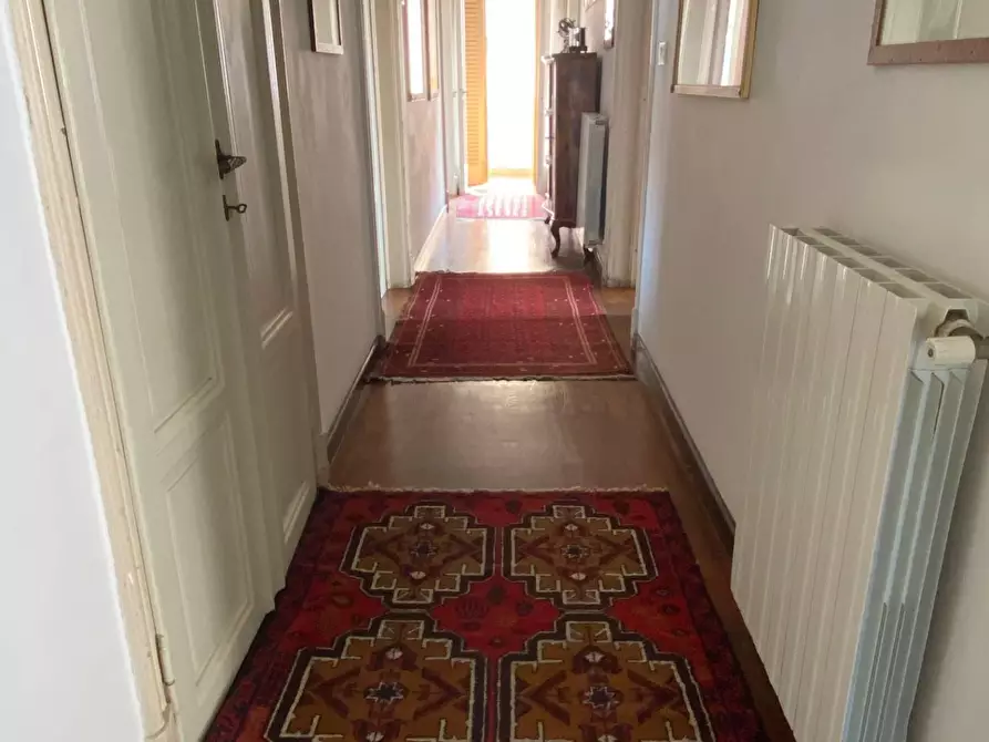 Immagine 19 di Appartamento in vendita  in viale carducci 28 a Viareggio