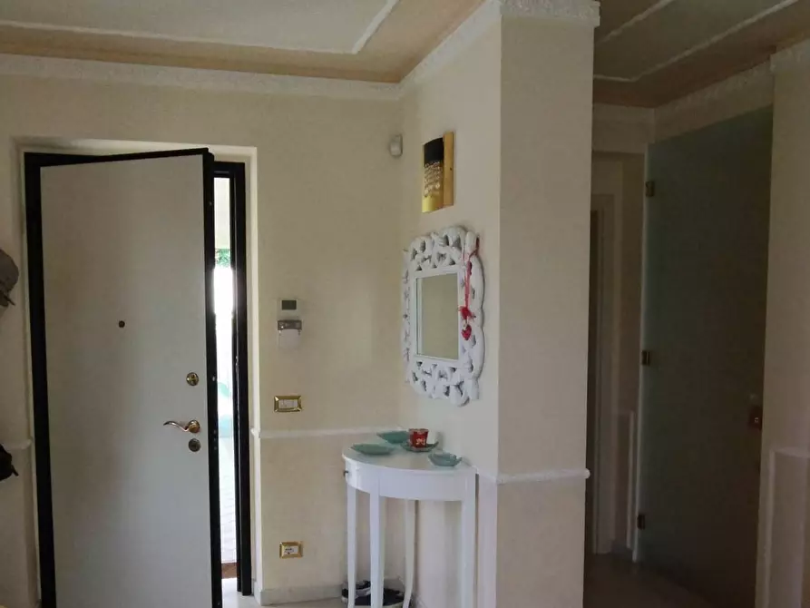 Immagine 21 di Villa in vendita  in via Fonda 65 a Camaiore