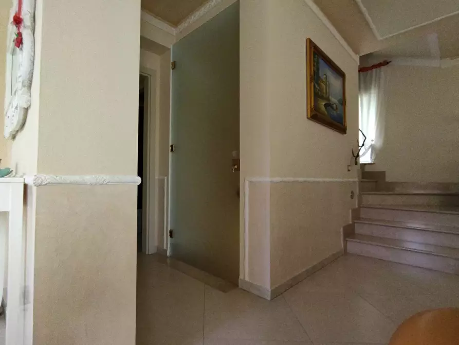 Immagine 24 di Villa in vendita  in via Fonda 65 a Camaiore