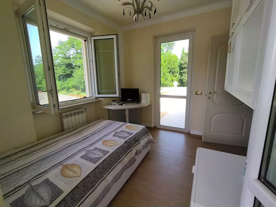 Immagine 33 di Villa in vendita  in via Fonda 65 a Camaiore