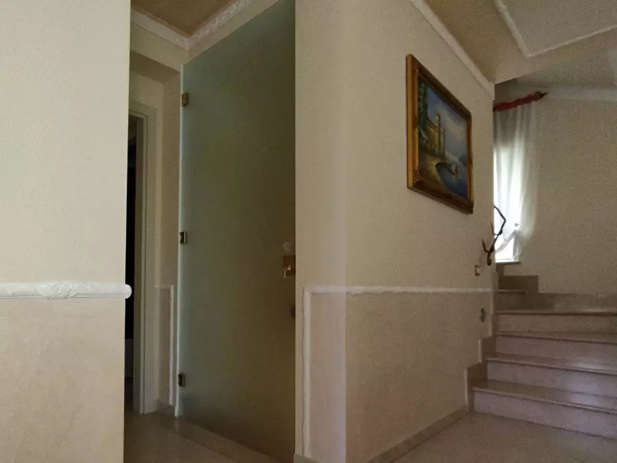 Immagine 40 di Villa in vendita  in via Fonda 65 a Camaiore