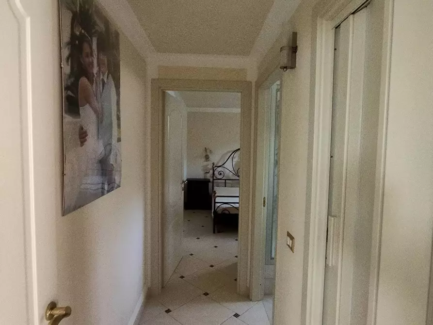 Immagine 47 di Villa in vendita  in via Fonda 65 a Camaiore