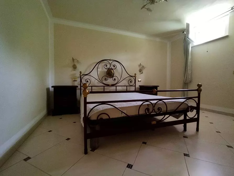 Immagine 49 di Villa in vendita  in via Fonda 65 a Camaiore