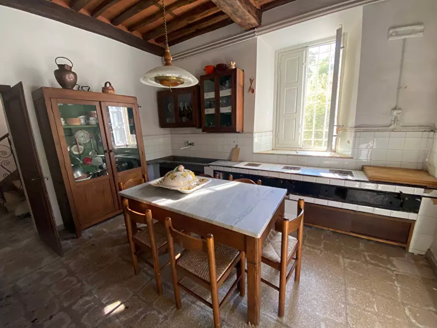 Immagine 5 di Rustico / casale in vendita  in via  torre a Lucca