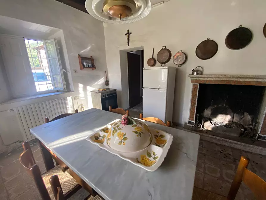 Immagine 12 di Rustico / casale in vendita  in via  torre a Lucca