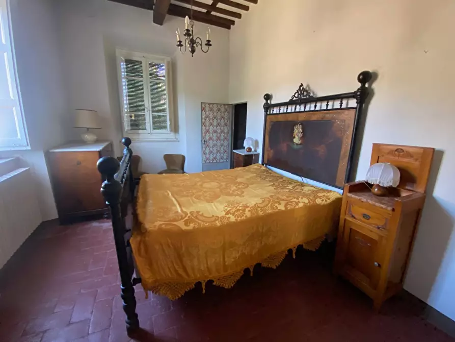 Immagine 28 di Rustico / casale in vendita  in via  torre a Lucca