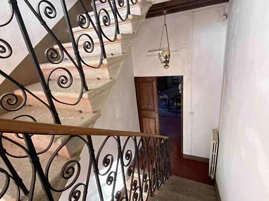 Immagine 38 di Rustico / casale in vendita  in via  torre a Lucca