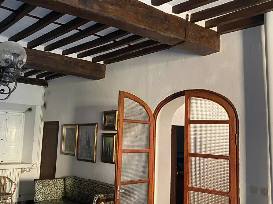 Immagine 41 di Rustico / casale in vendita  in via  torre a Lucca