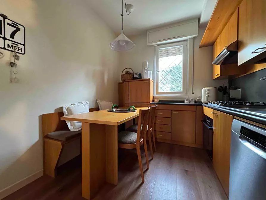 Immagine 9 di Villa in vendita  in via Carducci 25 a Camaiore