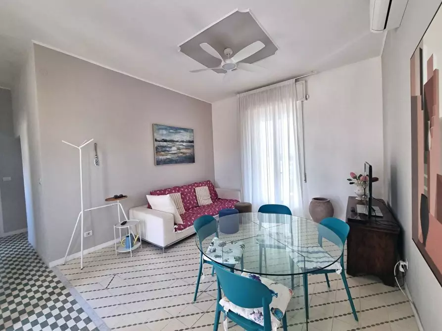 Immagine 3 di Appartamento in vendita  in via verdi 33 a Viareggio