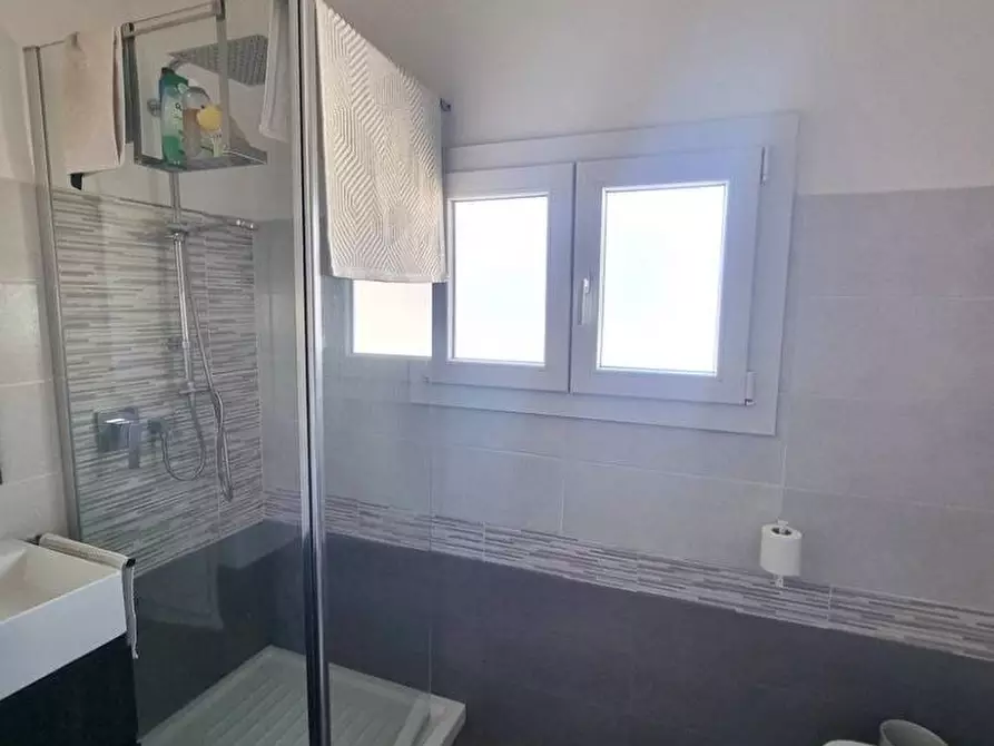 Immagine 14 di Appartamento in vendita  in via verdi 33 a Viareggio