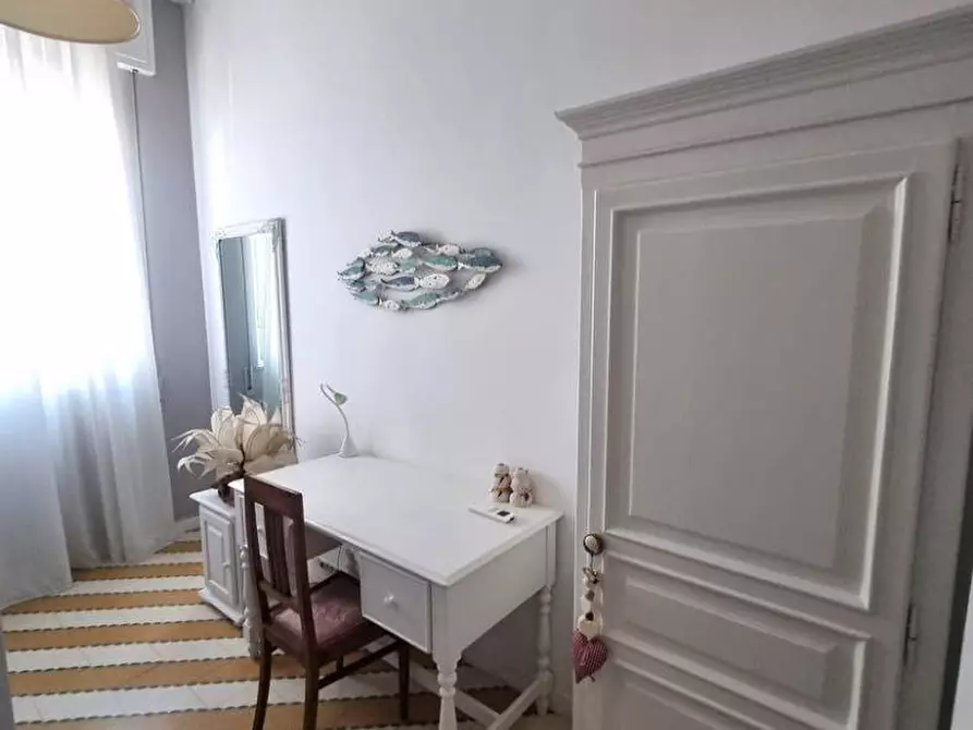 Immagine 18 di Appartamento in vendita  in via verdi 33 a Viareggio