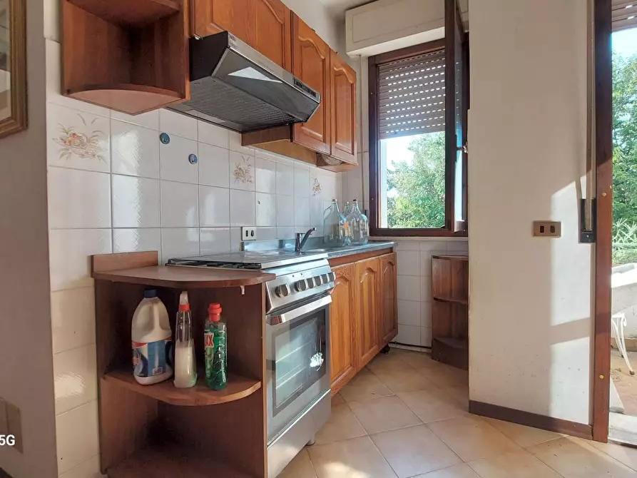 Immagine 8 di Appartamento in vendita  in via elettrica 1 a Viareggio