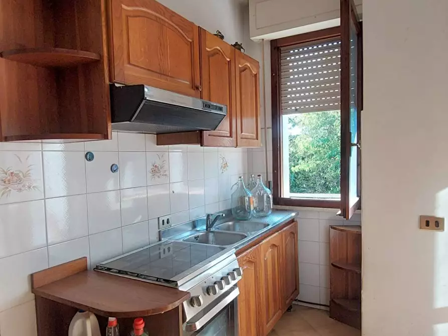 Immagine 9 di Appartamento in vendita  in via elettrica 1 a Viareggio