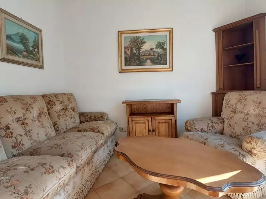 Immagine 4 di Appartamento in vendita  in via elettrica 1 a Viareggio