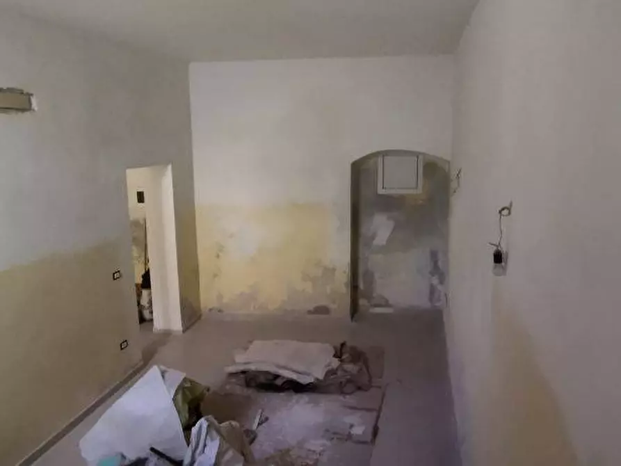 Immagine 2 di Appartamento in vendita  in via Vittorio Emanuele 100 a Camaiore