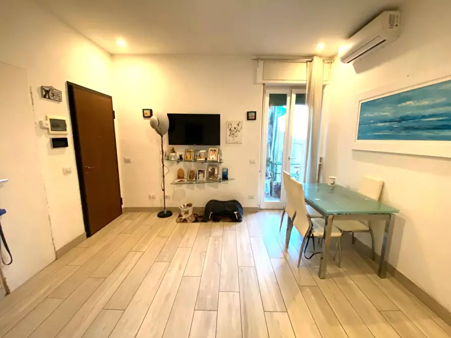 Immagine 4 di Appartamento in vendita  in via Galvani 33 a Viareggio