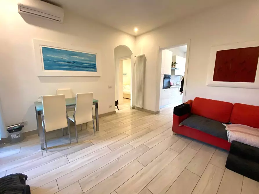 Immagine 1 di Appartamento in vendita  in via Galvani 33 a Viareggio