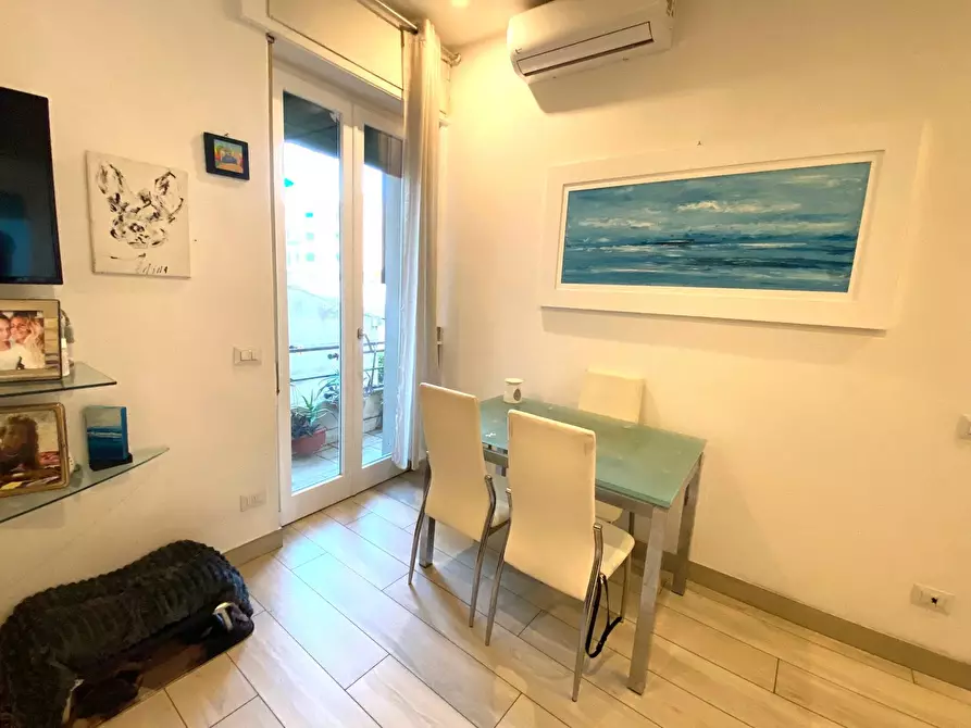 Immagine 3 di Appartamento in vendita  in via Galvani 33 a Viareggio