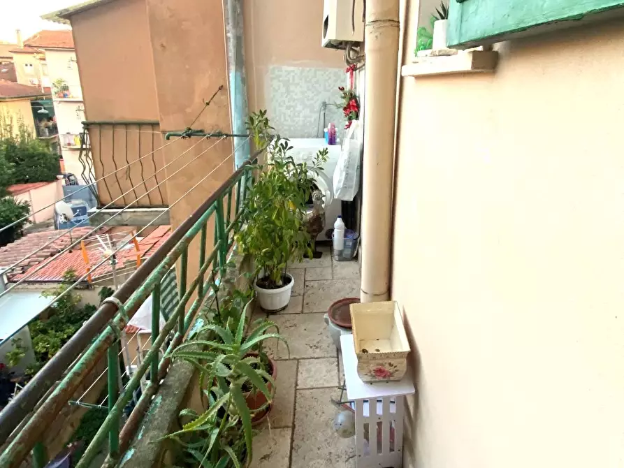 Immagine 18 di Appartamento in vendita  in via Galvani 33 a Viareggio