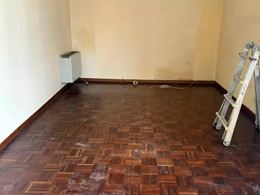 Immagine 3 di Appartamento in vendita  in corso garibaldi 210 a Viareggio