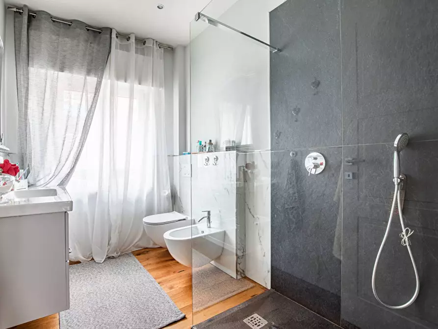 Immagine 21 di Casa indipendente in vendita  in via pucci 50 a Viareggio