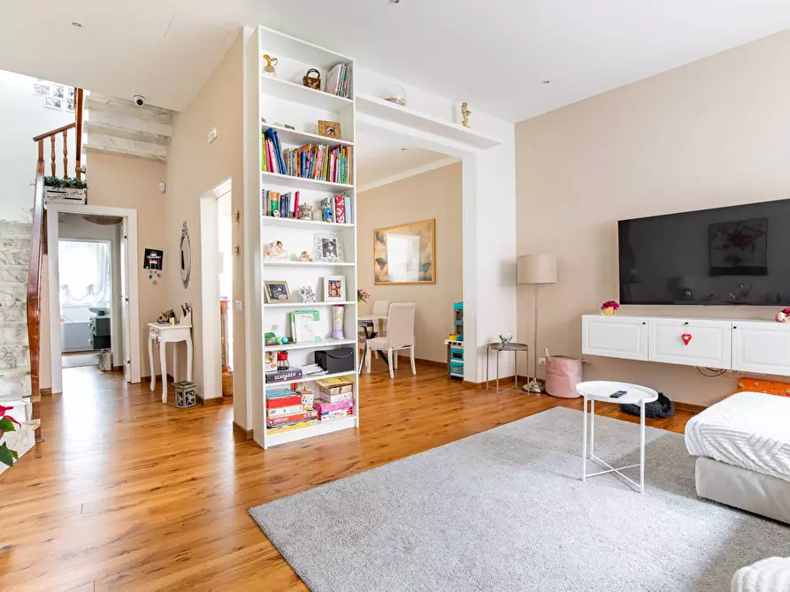 Immagine 4 di Casa indipendente in vendita  in via pucci 50 a Viareggio