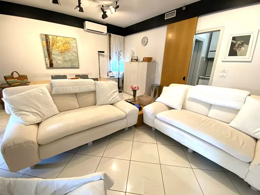 Immagine 22 di Attico in vendita  in via san giovanni bosco 195 a Viareggio