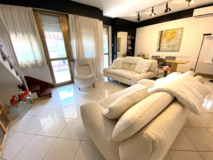 Immagine 18 di Attico in vendita  in via san giovanni bosco 195 a Viareggio