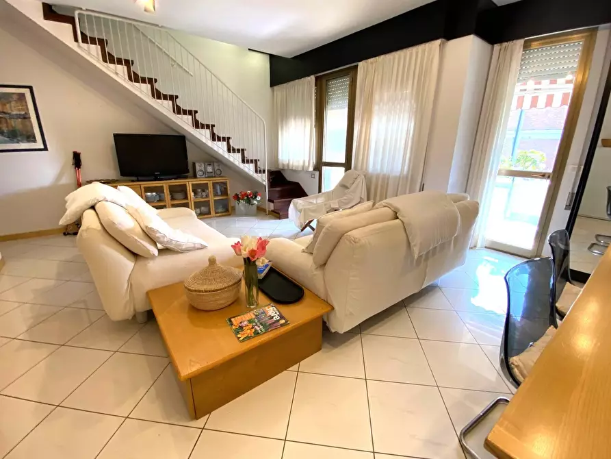 Immagine 19 di Attico in vendita  in via san giovanni bosco 195 a Viareggio