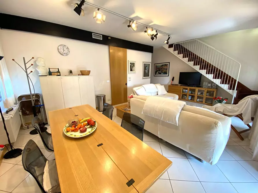 Immagine 26 di Attico in vendita  in via san giovanni bosco 195 a Viareggio