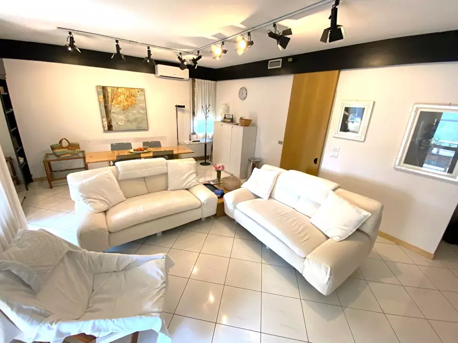 Immagine 21 di Attico in vendita  in via san giovanni bosco 195 a Viareggio