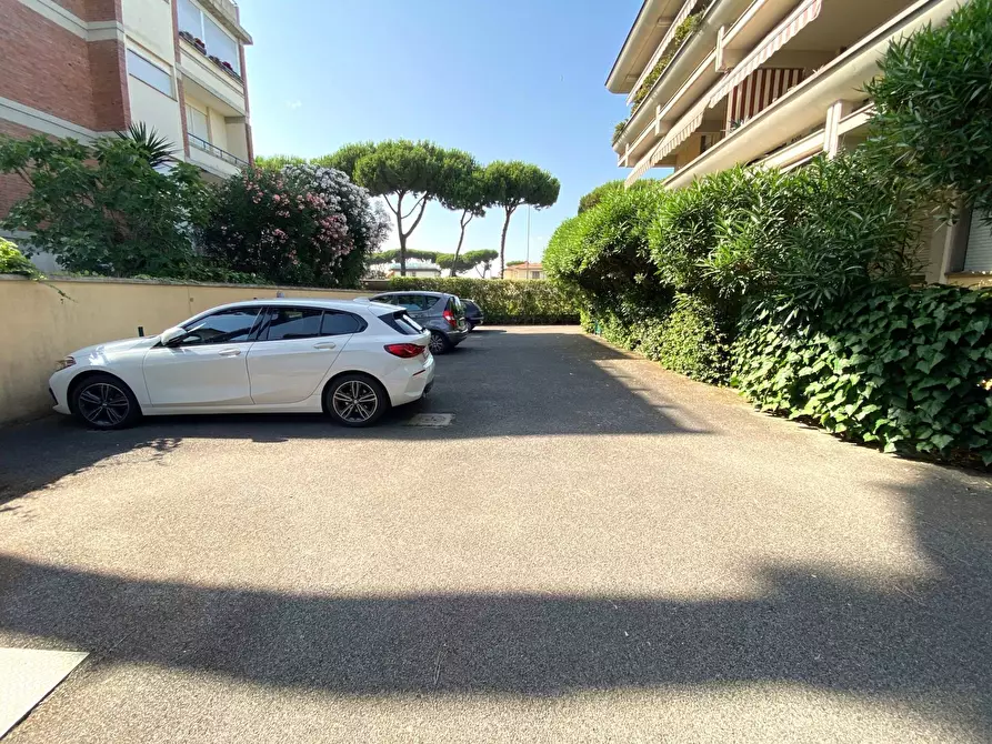 Immagine 57 di Attico in vendita  in via san giovanni bosco 195 a Viareggio