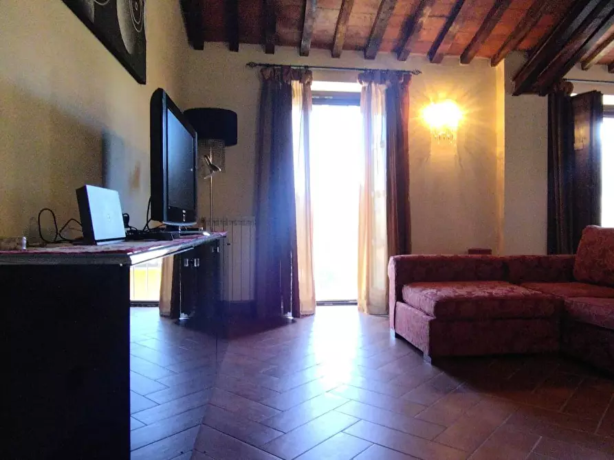 Immagine 15 di Appartamento in vendita  in via san lazzaro 10 a Camaiore