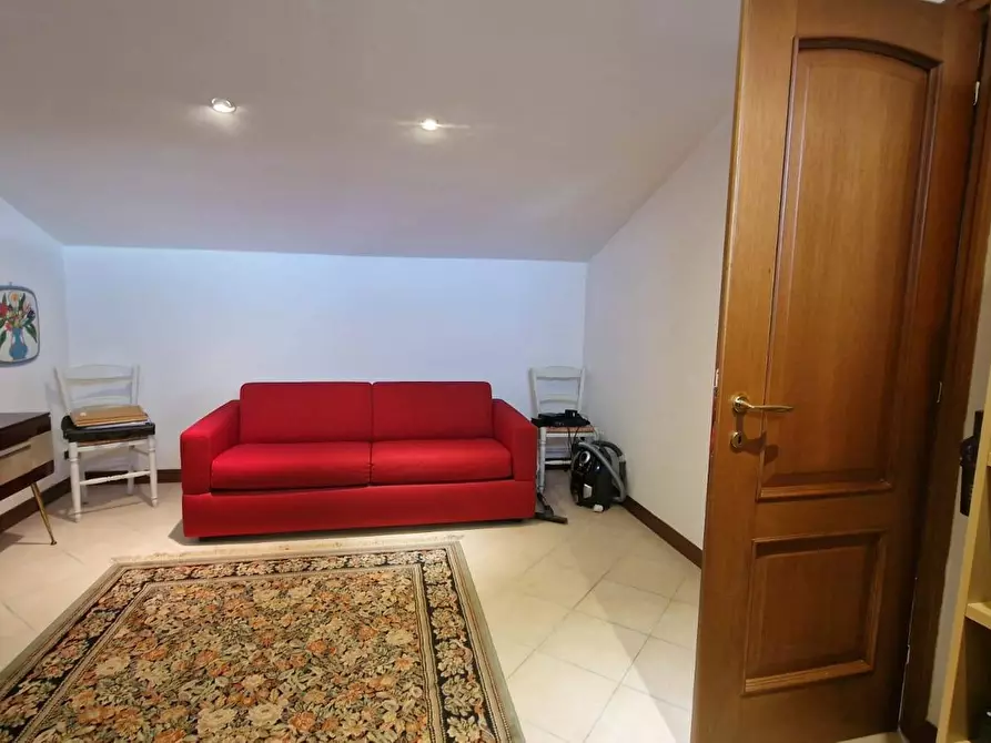 Immagine 30 di Appartamento in vendita  in via volpi 55 a Viareggio